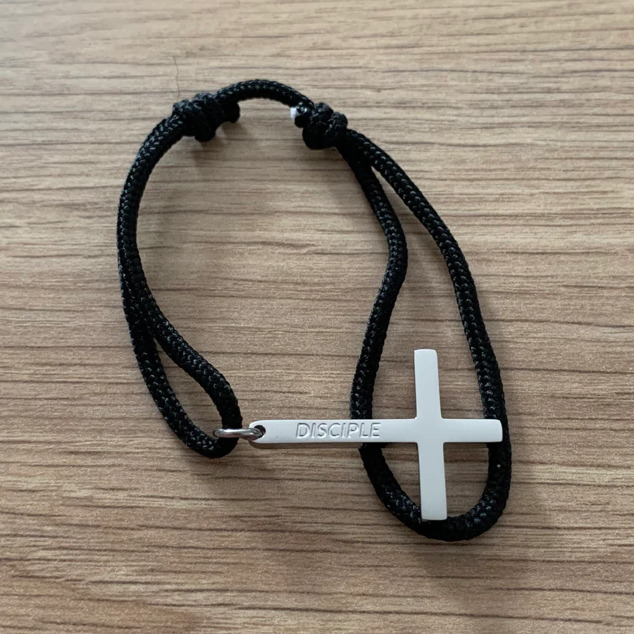 Bracelet "Disciple" homme croix argentée cordon noir