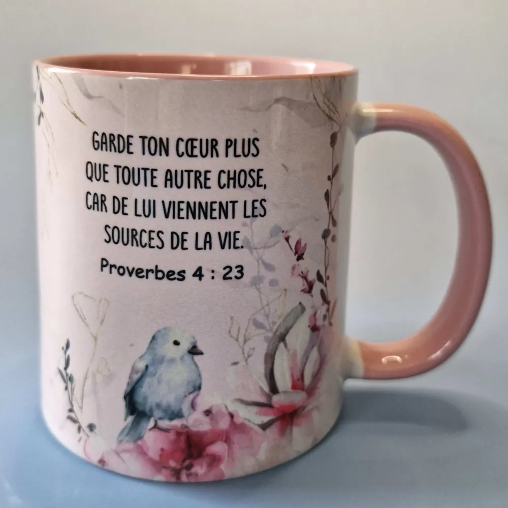 Mug "Garde ton cœur plus que toute autre chose, car de lui viennent les sources de la vie"...