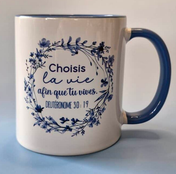 Tasse Brillante bleue et blanche Fleurs Deut 30:19