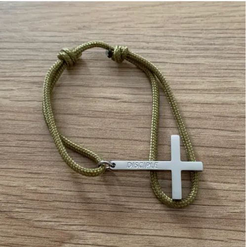 Bracelet "Disciple" homme croix argentée cordon marron